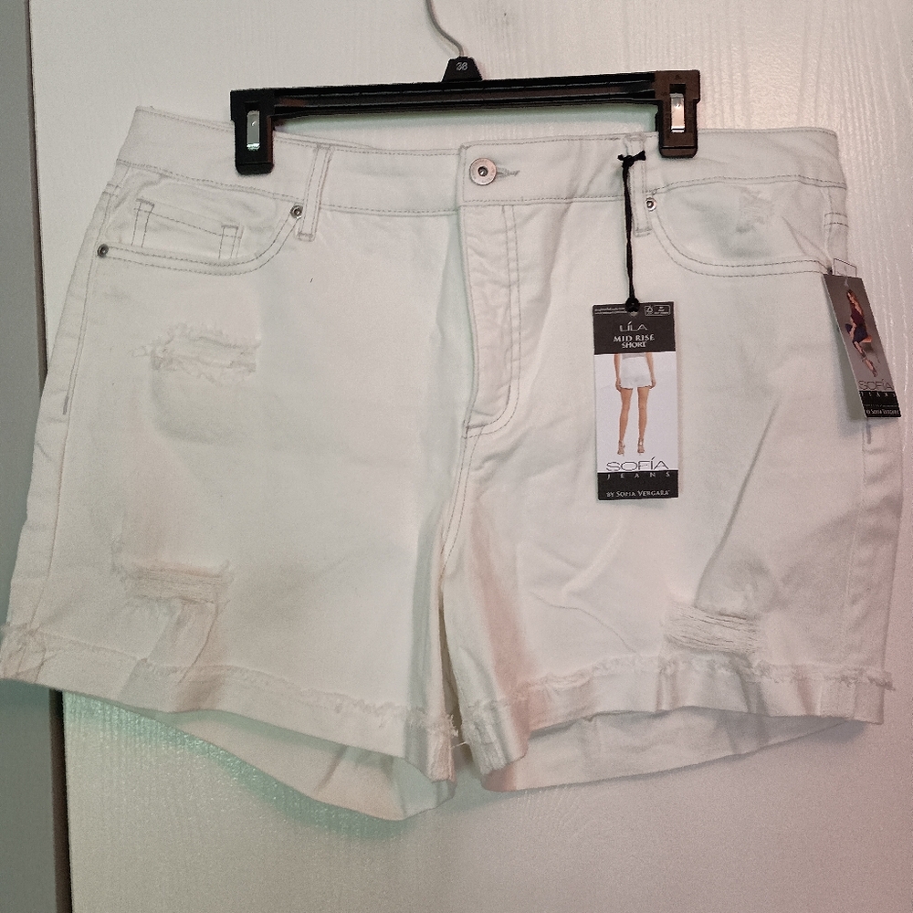 NWT Sofia Vergara Lila Mid rise Denim Shorts , Sz 16